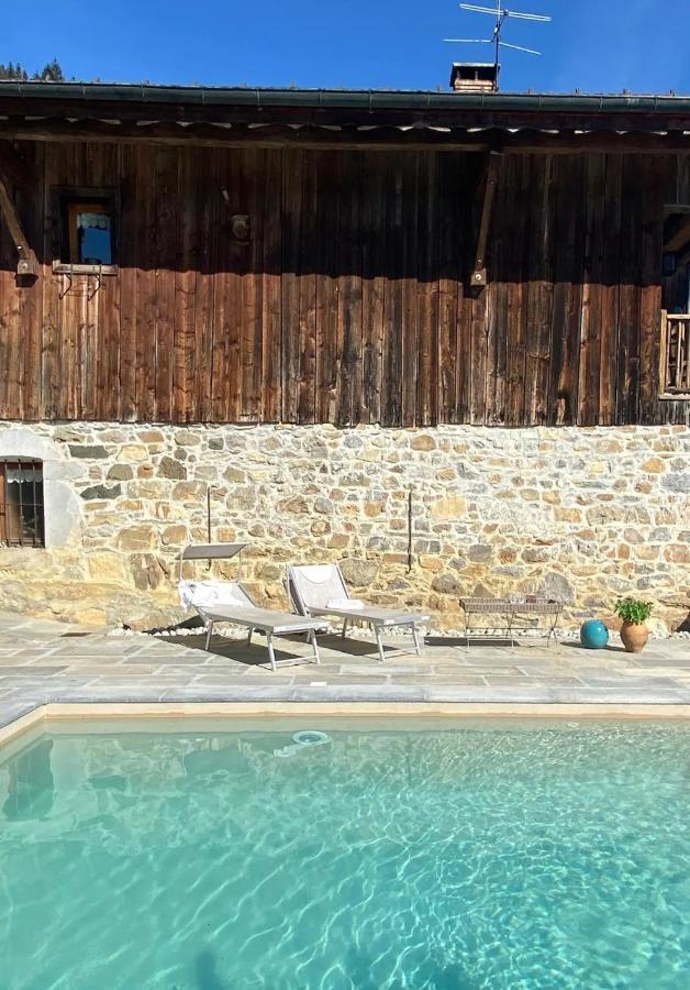Апартаменты La Ferme Des Cousines Saint-Sigismond  Экстерьер фото