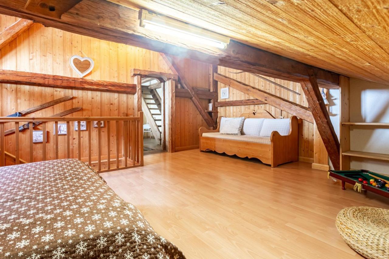 Апартаменты La Ferme Des Cousines Saint-Sigismond  Экстерьер фото