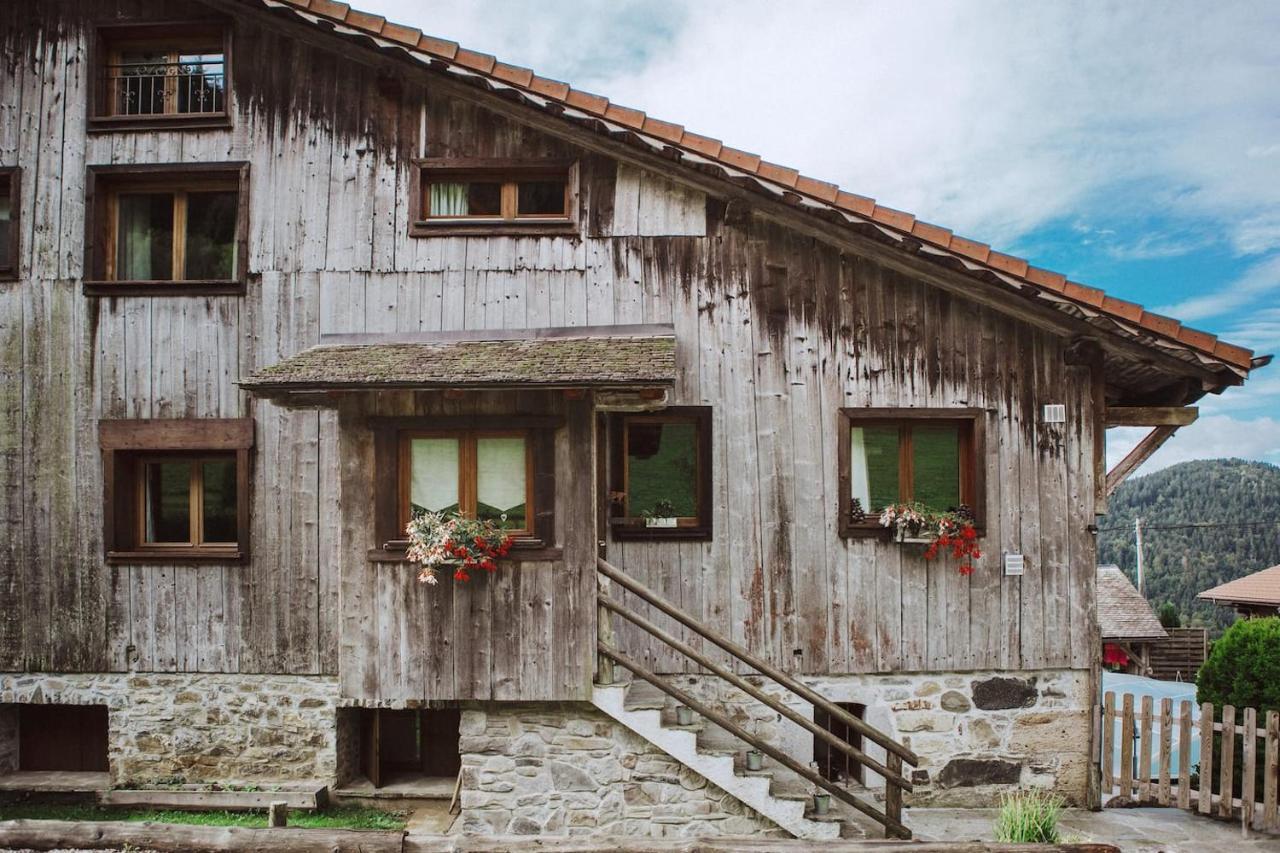 Апартаменты La Ferme Des Cousines Saint-Sigismond  Экстерьер фото